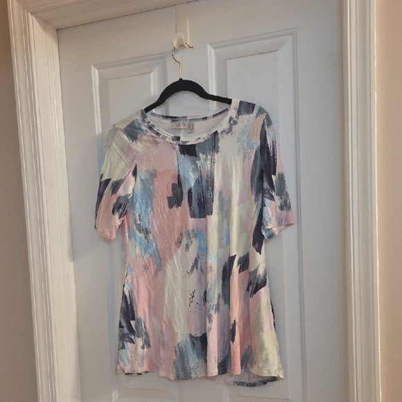 LOGO by Lori Goldstein Tops - Logo By Lori Goldstein Abstract Print Women's Top Small